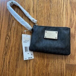 NWT Michael Kors Wristlet
